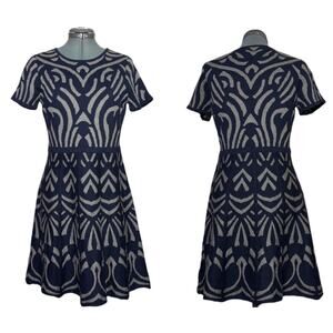 eci Sweater Dress Short Sleeve Fit & Flare Navy Blue Gray Mini Women's Medium